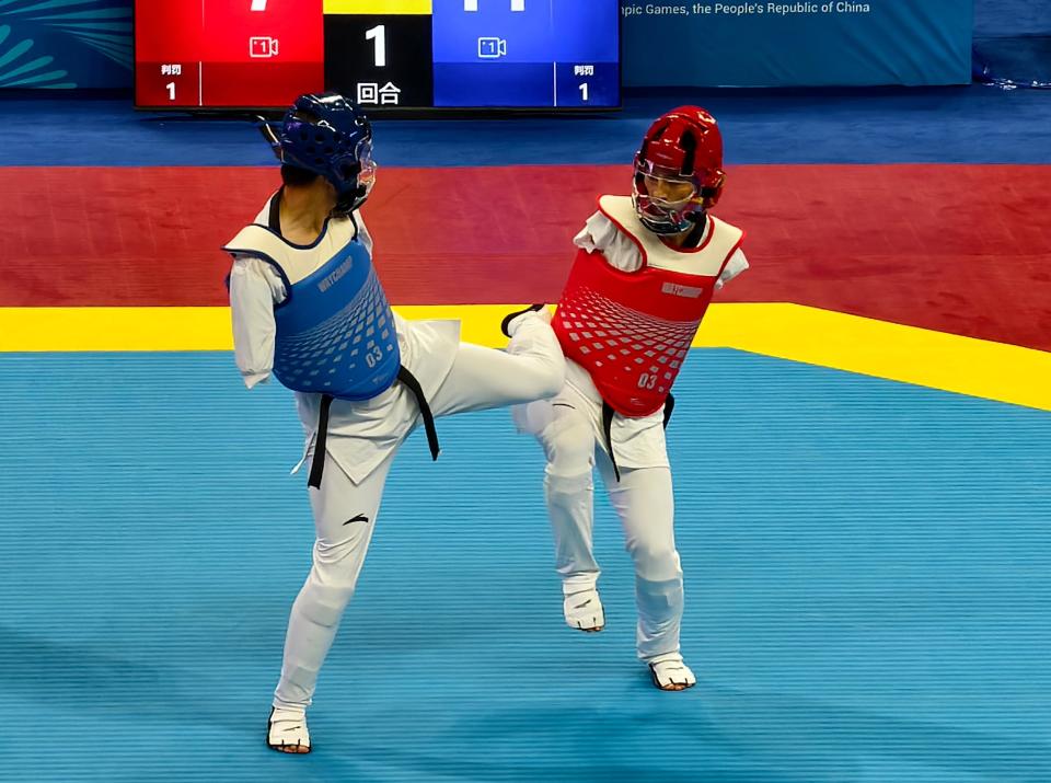 名志愿者分, 便民帮扶等, 历经 名志愿者分, 便民帮扶等, 历经